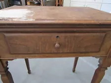 SINGER Sewing Machine CABINET #40 WOOD Front Tilt-out DRAWER