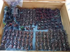 Warhammer Fantasy Battle Skaven Army in Magnetized Wooden Box