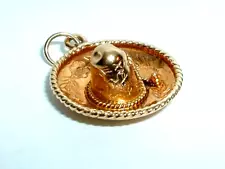 VINTAGE 18K YELLOW GOLD 3D MEXICAN SOMBRERO HAT MEXICO PENDANT CHARM