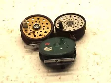 3 FLY FISHING REEL