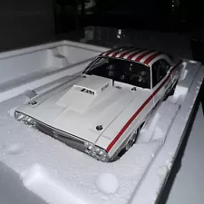 Acme 1/18 1971 Ramchargers Dodge Challenger Pro Stock