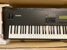 Yamaha S90 Synthesizer (Weighted 88 Keys)