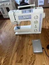 Totally Restored Bernina 1020 Sewing Machine. New Foot Pedal Included. i5