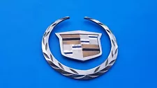 02 03 04 05 06 CADILLAC ESCALADE FRONT GRILLE EMBLEM SYMBOL LOGO USED OEM B10