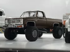 Custom 1/64 Greenlight 1985 GMC Sierra