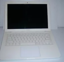 Apple MacBook 13" 09 Laptop Intel Core 2 Duo 2.26GHz 2GB OSX Good Screen *SALE*