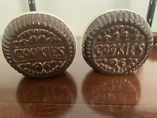 Salt & Pepper Shakers Cookie Shaped Oreo Style Cream Filled Very Lg 5 1/2" Dia