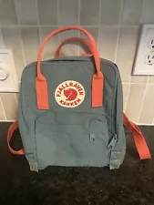 Fjällräven Kånken Teal And pink Mini Backpack