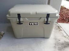 Yeti Tundra 35 Cooler