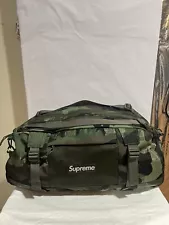 Camo supreme duffel bag (FW21)