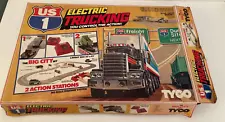 Vintage 1980's Tyco US-1 Electric Trucking Slot Car Big City Set #3201 w/ Trucks