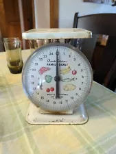 Vintage AMERICAN FAMILY 25 LB Kitchen Food Scale Farm Mid Century MCM 1950s