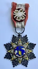 Republic of China Chinese Nationalist Order Of The Cloud and Banner Badge WWII