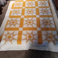 WOW!! VINTAGE HANDMADE GOLD SNOWFLAKE QUILT!! 76"X92"