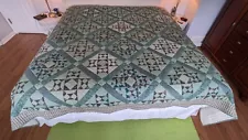 Beautiful Vintage Handmade King Size Patchwork Quilt - Greens. 87” x 116”