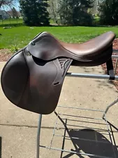 Prestige Versailles 18” Saddle For Sale