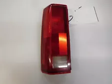 Chevy Astro GMC Safari Van Left Rear Tail Light 05978023 1985 - 2005