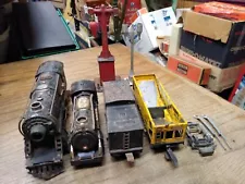 Vtg American Flyer O Gauge 8 Pc Train Parts Repair Lot Engine Tender Hopper