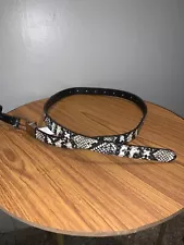 BKE Buckle Womens Belt Sz M Snakeskin New