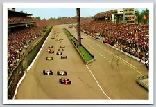 Start of the Race Indianapolis Motor Speedway Postcard UNPOSTED