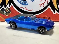 1968 Hot Wheels Redline CAMARO Black Roof HK Blue on Blue INTERIOR NEAR MINT!