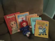 Vintage Raggedy Ann Books plus MORE!,,, Lot B