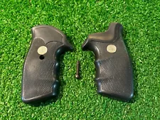 Colt Firearms Factory V Frame Grips King Cobra / Anaconda