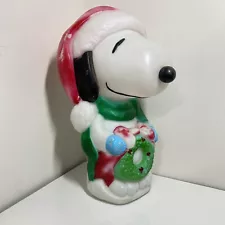 Vintage Christmas Blow Mold Snoopy with Wreath 17” Peanuts Holiday Santa’s Best