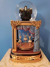 PHANTOM OF THE OPERA DANCE OF THE COUNTRY NYMPHS MUSIC BOX SNOWGLOBE