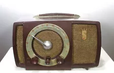 Antique Zenith vintage bakelite tube radio