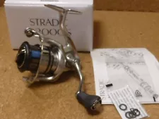 Shimano 19 STRADIC C2000S Spinning Reel Saltwater & Freshwater New in Box