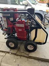 NorthStar Hot Water Pressure Washer with Wet Steam, 3.5 GPM, 3500 PSI Honda