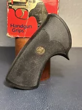 NOS DAN WESSON Pachmayr Grips for Larger Frame Models .41 .44 Mag 45 Colt