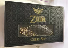 The Legend of Zelda Chess Set Nintendo Collectible Complete Very Nice NRMT