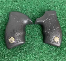 Original Taurus .38 Model 85/850 Rubber Grips With Screw