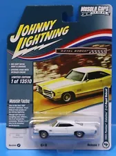 JOHNNY LIGHTNING 2022 R1/A MUSCLE CARS 1965 Pontiac Catalina Royal Bobcat IVORY