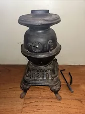 Spark Cast Iron Pot Belly Stove 14”~Vintage. Salesman sample