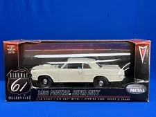 Highway 61 1963 Pontiac Super Duty White 1:18 Scale Die Cast Car #50148! 3