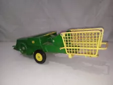 Ertl 1:16 Scale John Deere #585 Square Hay Baler Made In USA