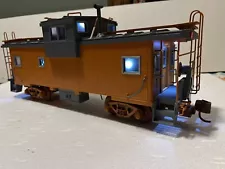 G Scale USA TRAINS caboose /custom Painted/lighted With Flashing EOT