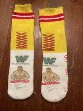 WWF HULK HOGAN SLIPPER SOCKS CHILDS KIDS 1991 WWE - View Photos For Condition