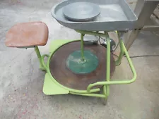 VINTAGE ELECTRIC AMACO POTTERY WHEEL MODEL 3-C 2 SPEED