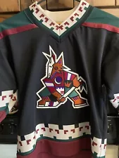 Arizona coyotes jersey youth small Hockey Throwback Great Condition Koho 90’s