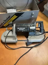 USA Black And Decker 3122 Portable Metal Cutting Band Saw 2 Speed w/ Case