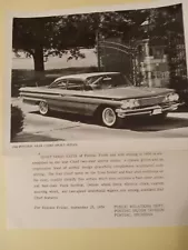 Old photo of a 1960 Pontiac Star Chief Sport sedan,w/ original press release