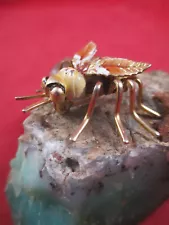 SMALL DRONE HONEY BEE INSECT BUG LAPEL BROOCH PIN~VINTAGE STYLE- Has Milage