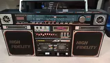 Vintage 1980s LASONIC TRC-935 Radio/Cassette player Boombox