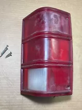 1986-1992 OEM Jeep Comanche MJ Right Passenger Side Tail Light Lamp 56001034