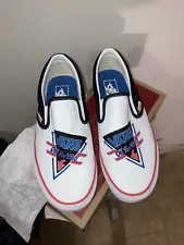 DEADSTOCK RARE VINTAGE / RETRO LOOK VANS SNEAKERS NEW IN BOX 8 MEN 9.5 WOMEN