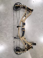 New ListingNEW Hoyt Carbon RX7, RH, 25"-30", 70lbs, Bourbon